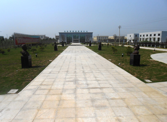 鹽城廣場人物肖像雕塑-(4).jpg 鹽城廣場人物肖像雕塑-(4).jpg