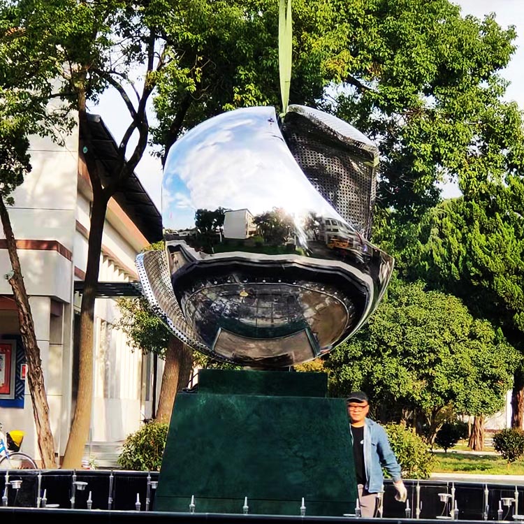 �ΑB�c���������������е����W�c���W